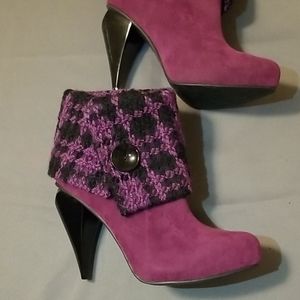 NWOT Dollhouse heels size 8.5 booties